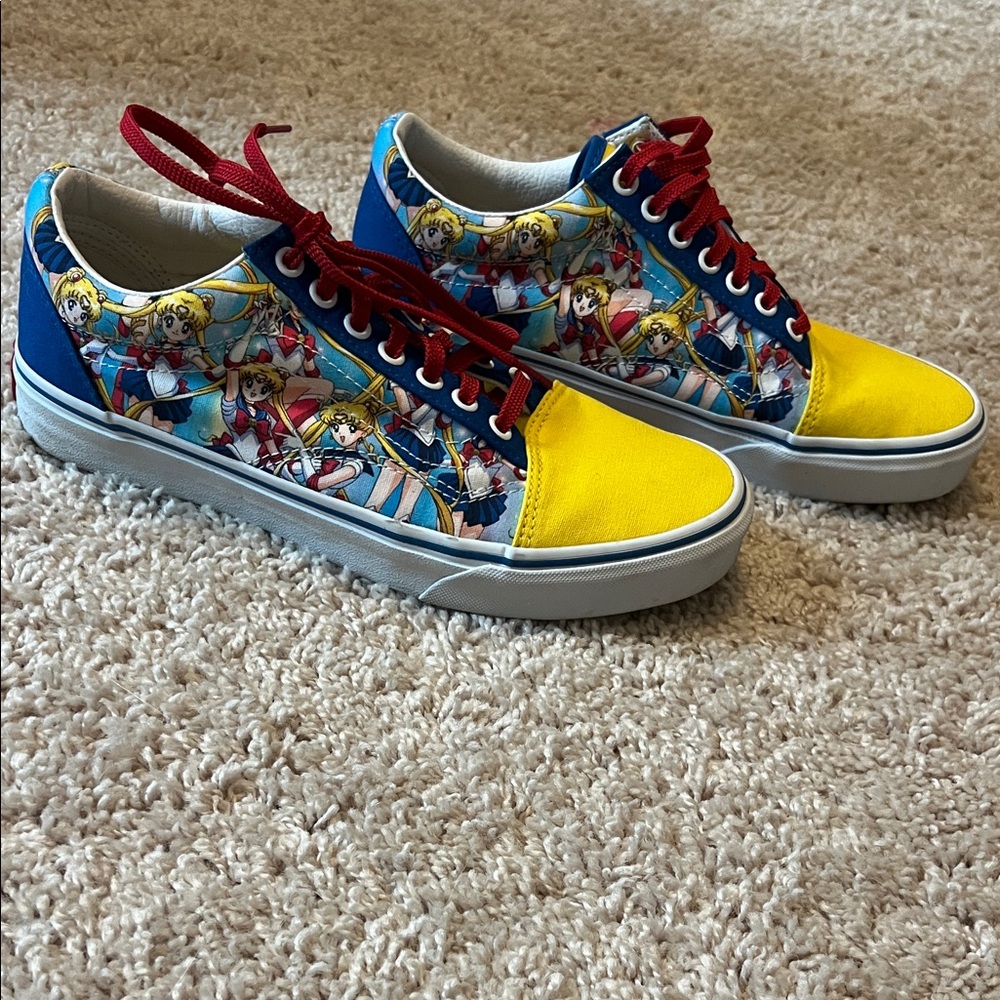 Sailor Moon Custom Old Skool Vans